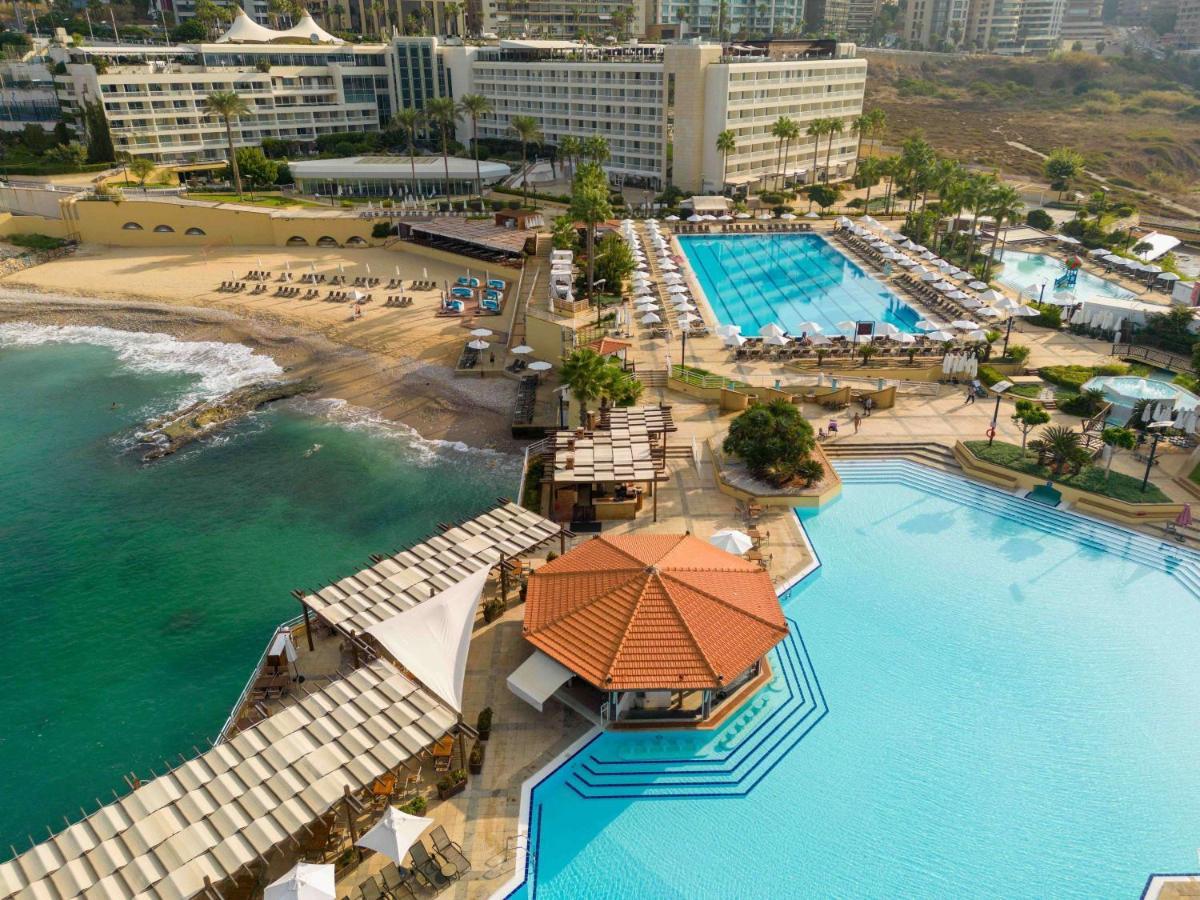 Moevenpick Hotel Beirut Bagian luar foto