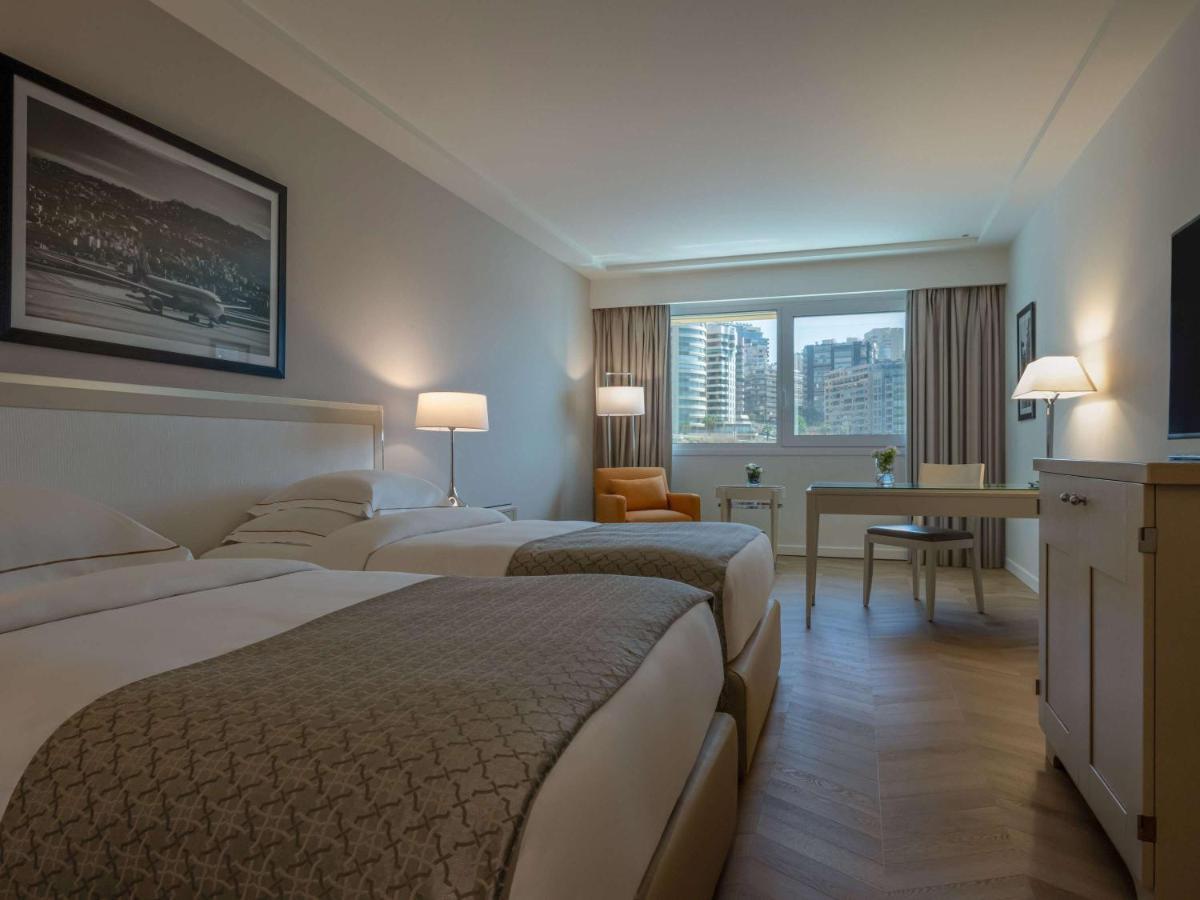 Moevenpick Hotel Beirut Bagian luar foto