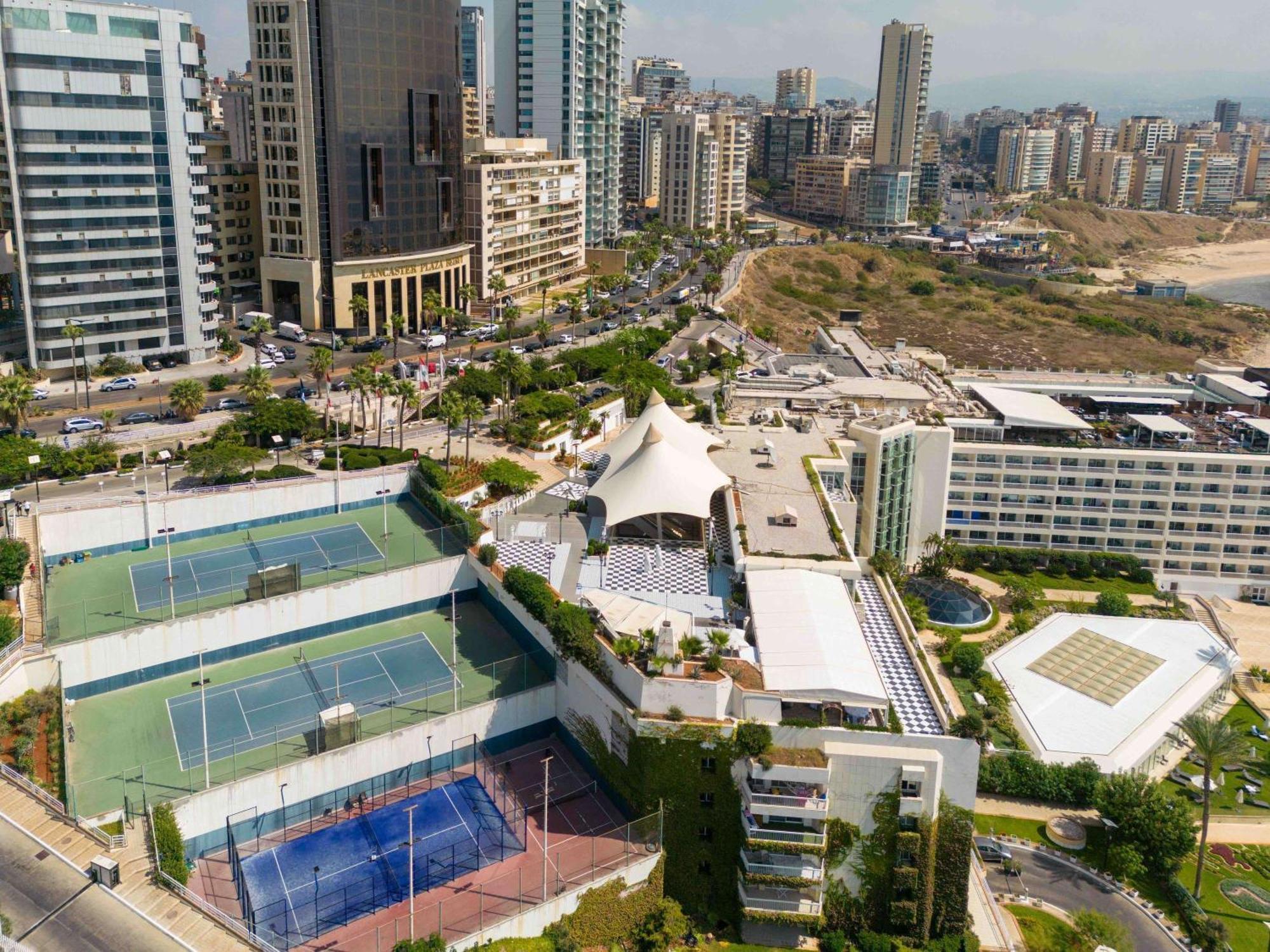 Moevenpick Hotel Beirut Bagian luar foto